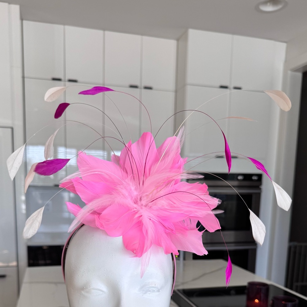 Elegant Pink Feather Fascinator